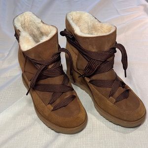 Ugh Classic suede Femme lace up boots concealed wedge 7